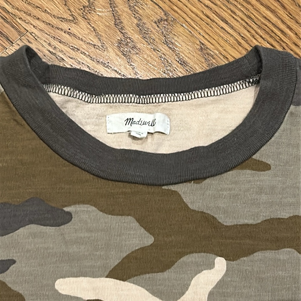 MadeWell Cottontail Camo Crop T-Shirt. Small - Picture 5 of 15
